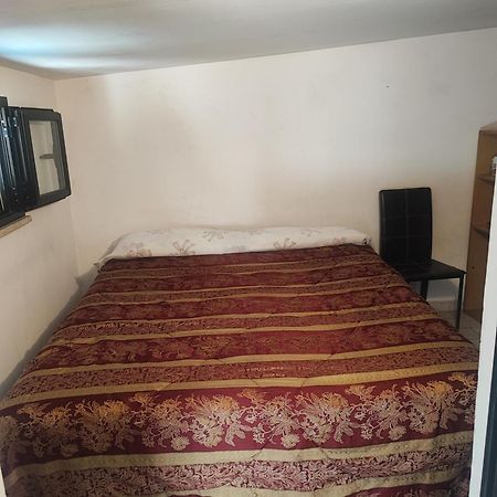 Little Lucia Apartment อาชิเลีย ภายนอก รูปภาพ