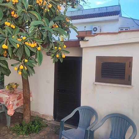 Little Lucia Apartment อาชิเลีย ภายนอก รูปภาพ